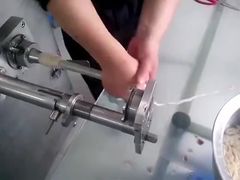 Pneumatic Quantitative Self-Twist Sausage Stuffing Filling Making Machine