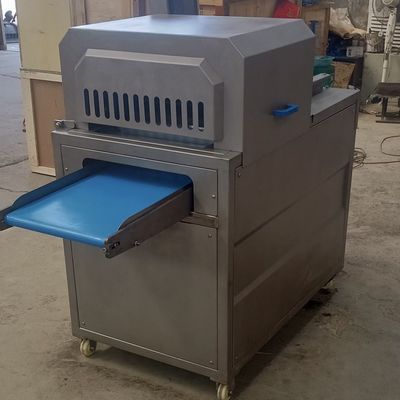 Macchina per la decorazione della carne congelata di tipo CNC per pollo, petto di maiale e manzo 4KW