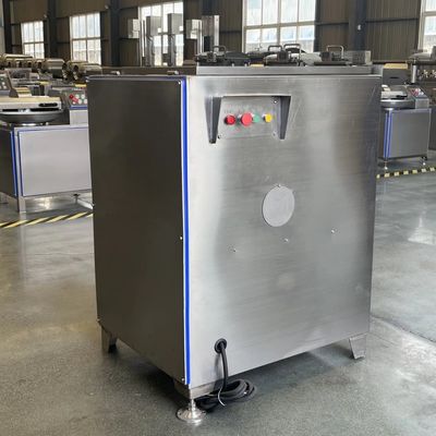 Potente macchinetta industriale per la macinazione della carne surgelata